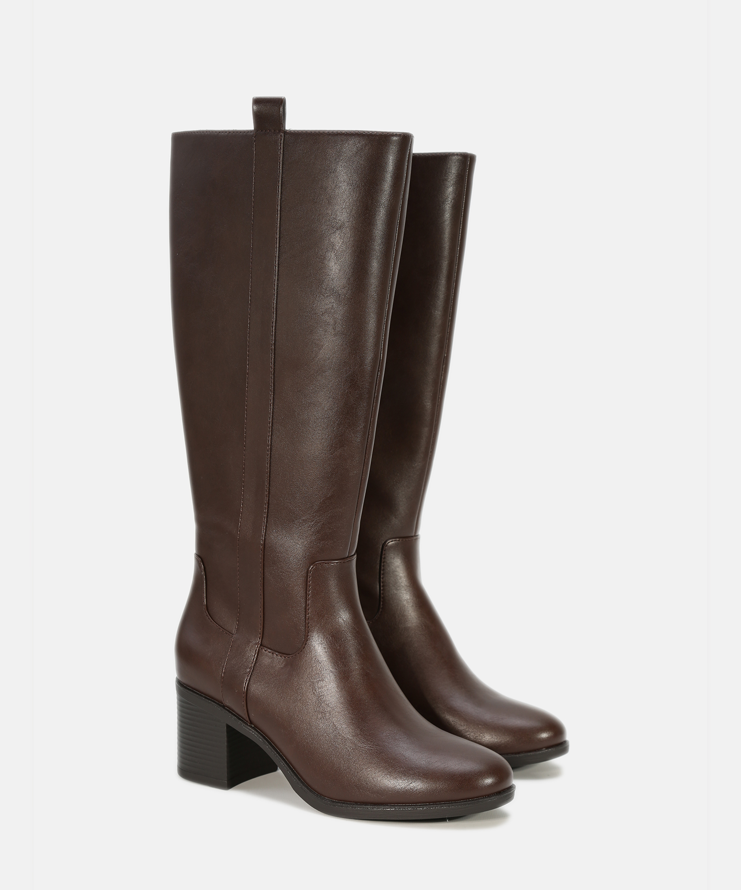 Botas castanhas com salto largo image number null